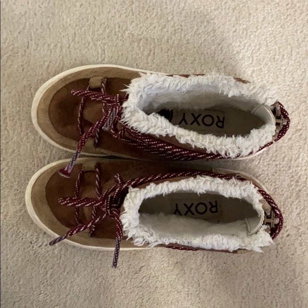 Roxy Boots - Picture 4 of 8